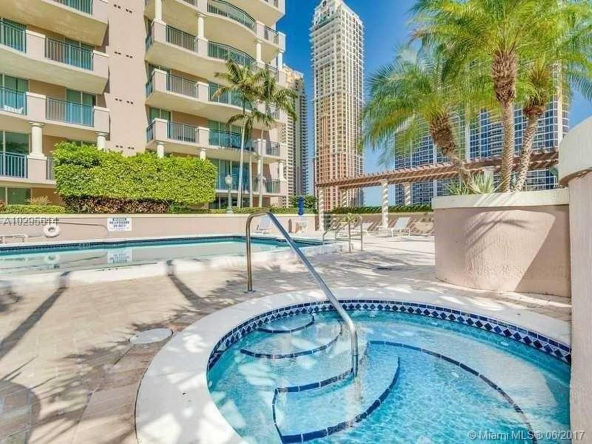Beautiful Asian Retreat 2Bd 2Bth Apt Min To Beach Miami Beach Bagian luar foto